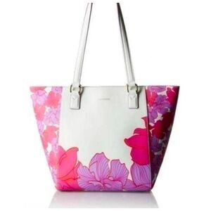 NWOT VERA BRADLEY Ella Tote In Paradise Floral Print